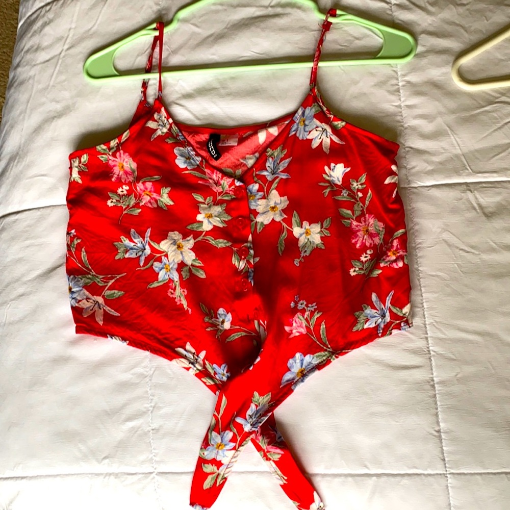 H&M tropical crop top! ✨✨✨